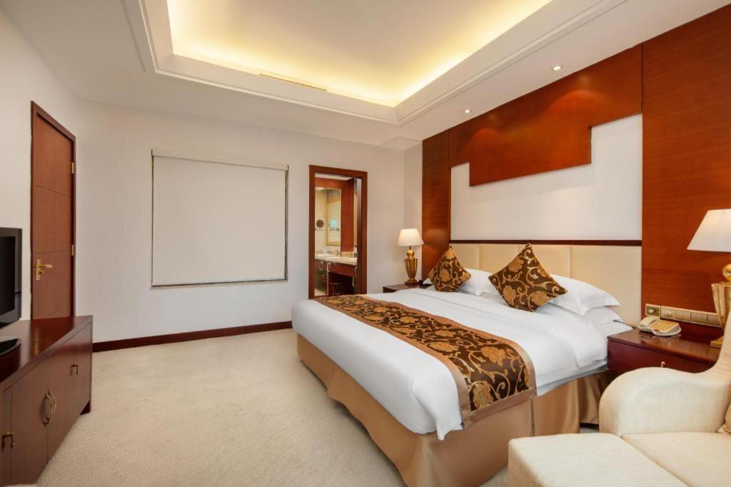 Jinrong International Hotel Shanghai Bagian luar foto