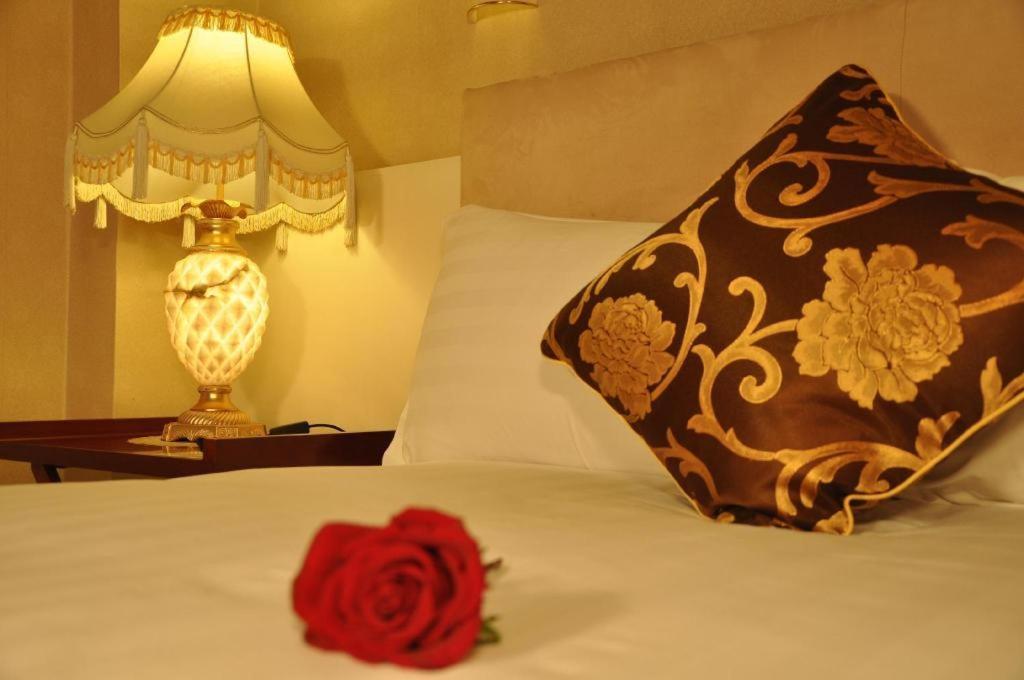 Jinrong International Hotel Shanghai Bagian luar foto